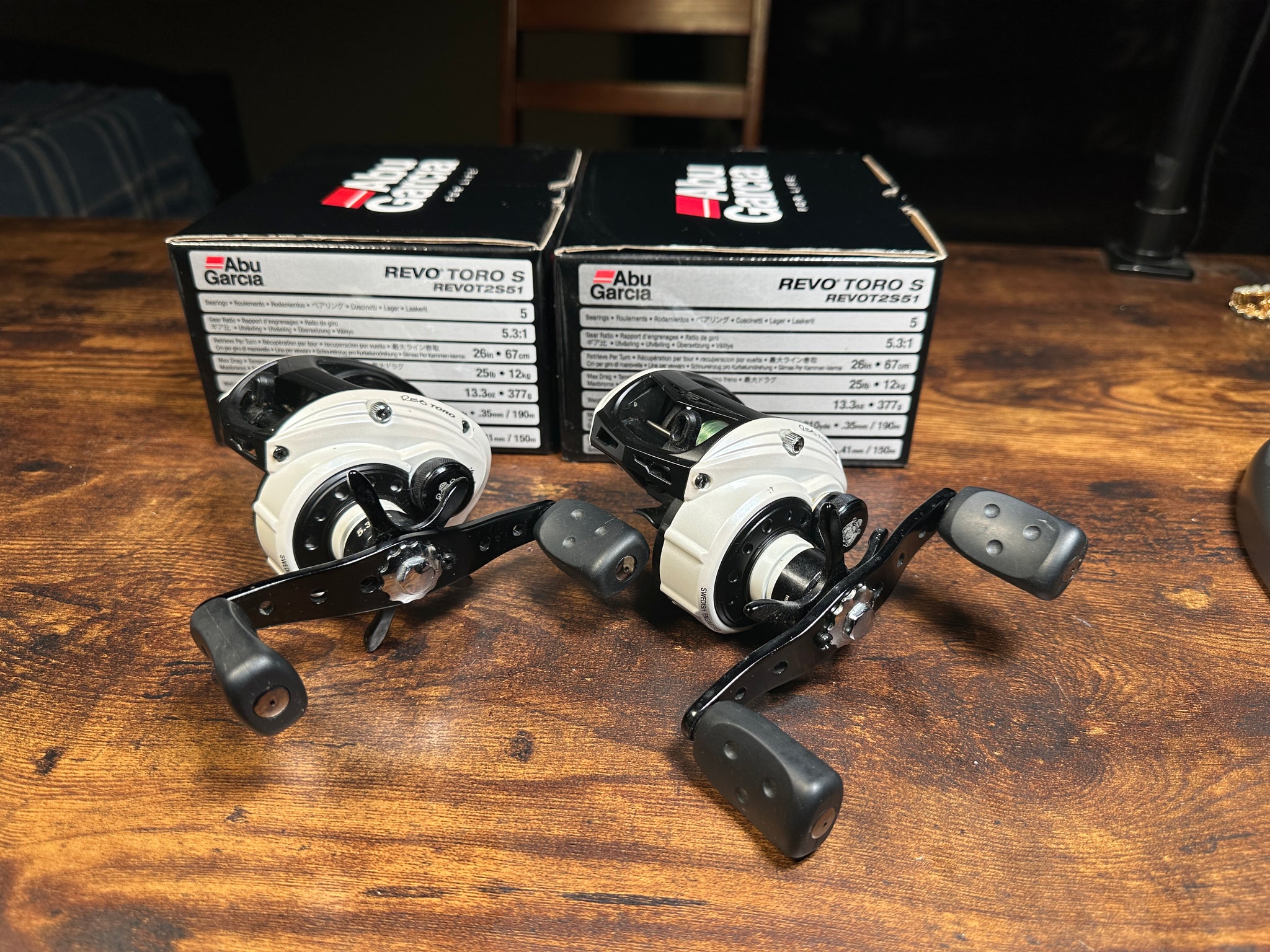 ABU Garcia Revo Toro S Left Hand Tank